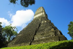 Tikal, temple maya, Guatemala